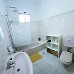 Moradia Em 2 Quartos